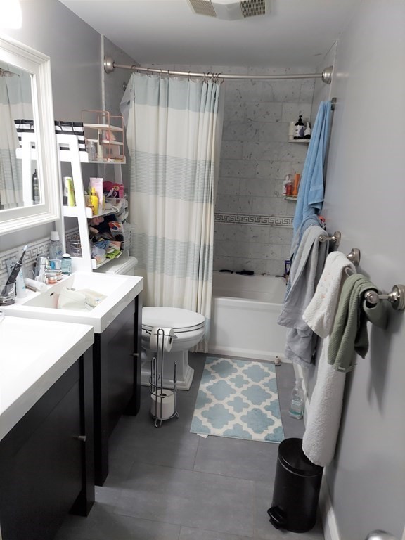 78 Gainsborough St, Fenway