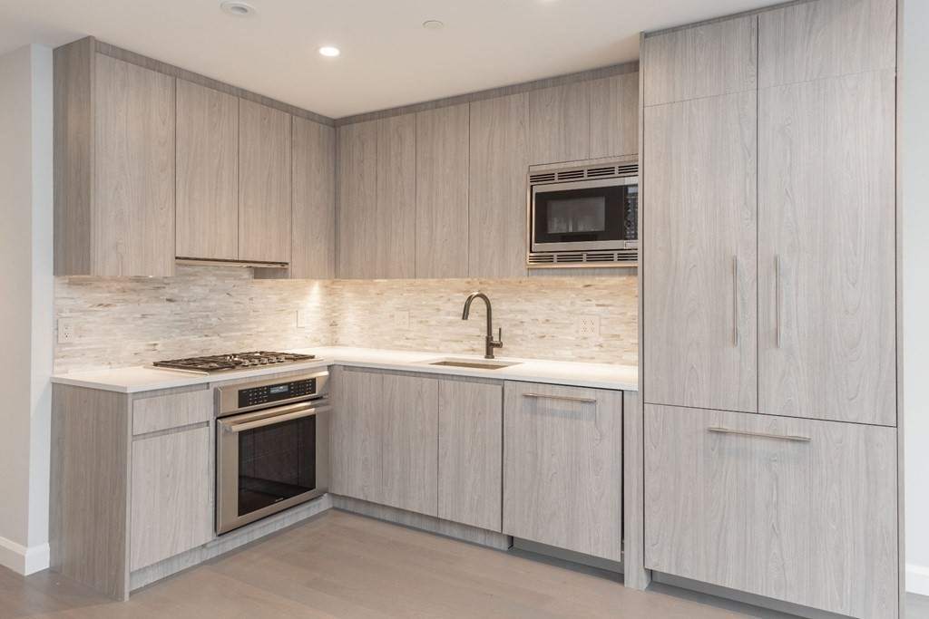 140 Shawmut Ave, South End