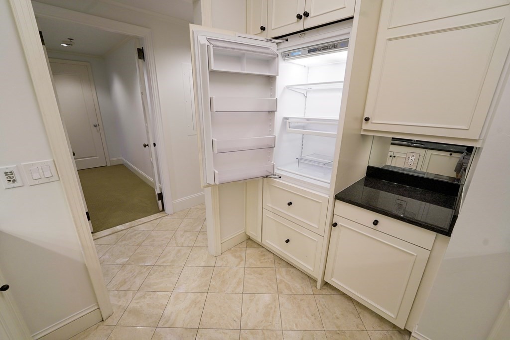 1 Charles St, Back Bay