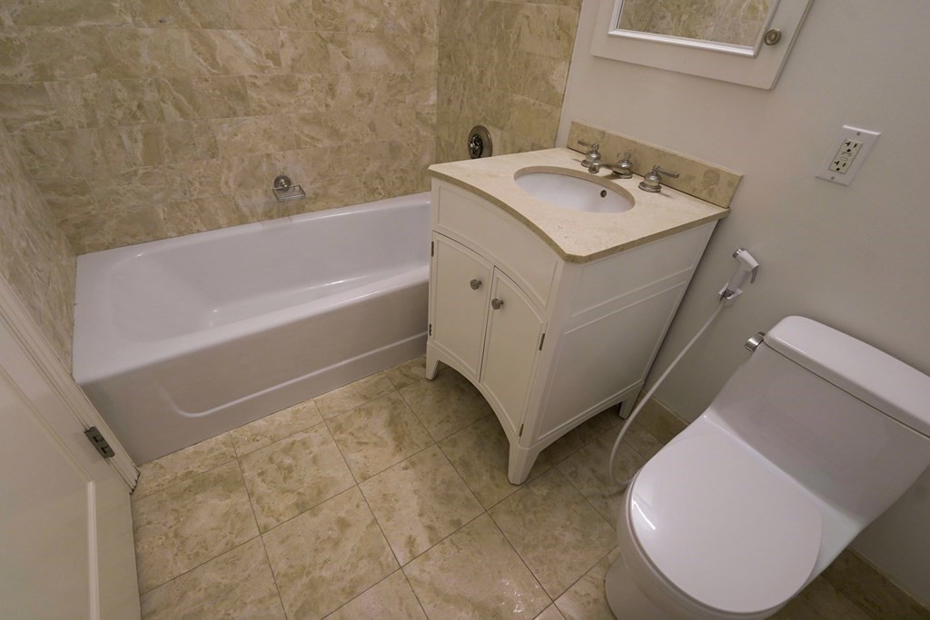 1 Charles St, Back Bay