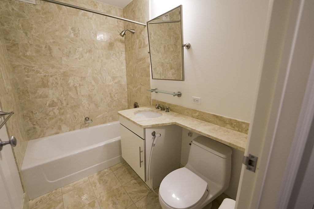 1 Charles St, Back Bay