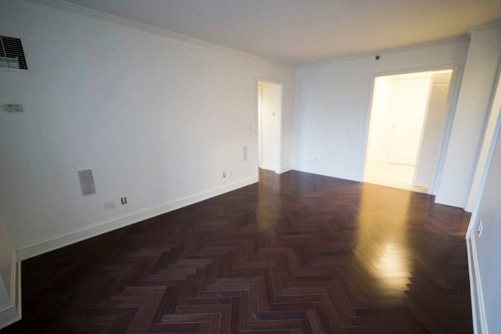 1 Charles St, Back Bay