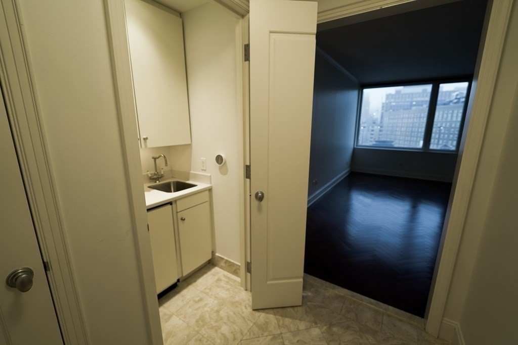 1 Charles St, Back Bay