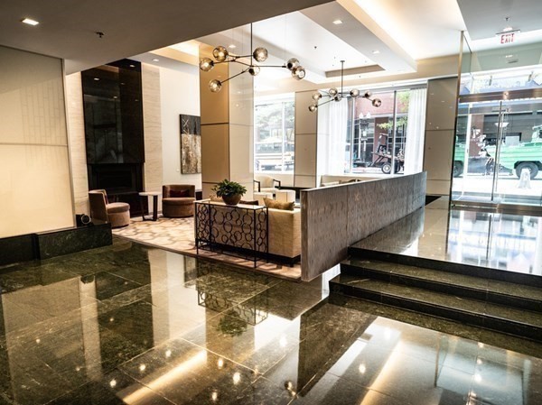 1 Charles St, Back Bay