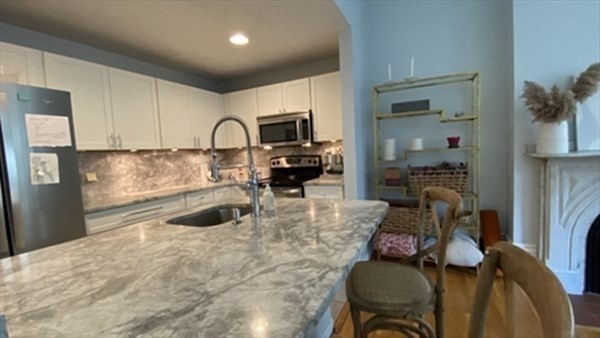 7 Dwight St, South End