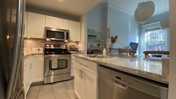 7 Dwight St, South End