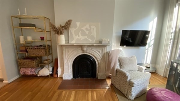 7 Dwight St, South End