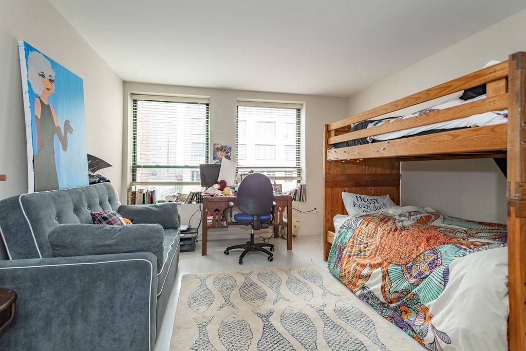 755 Boylston St, Back Bay