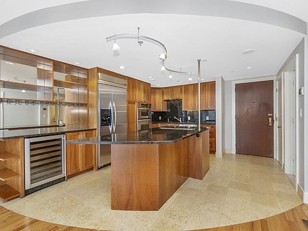 75 83 Cambridge Pkwy, Kendall Square