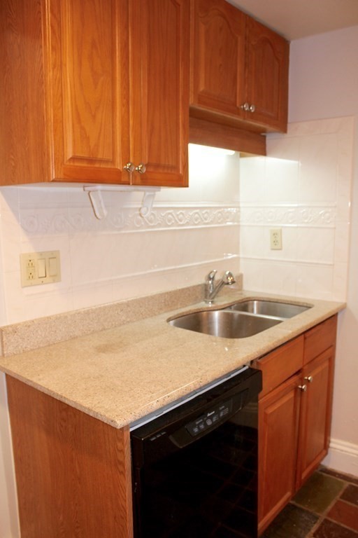 239 Commonwealth Ave, Back Bay