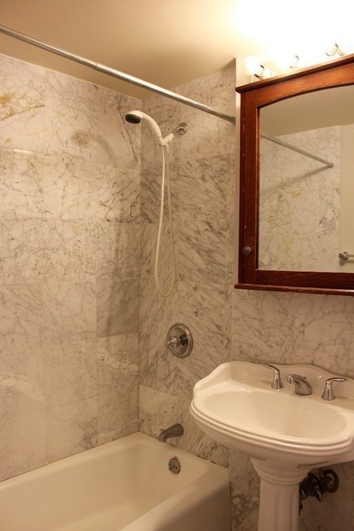 239 Commonwealth Ave, Back Bay