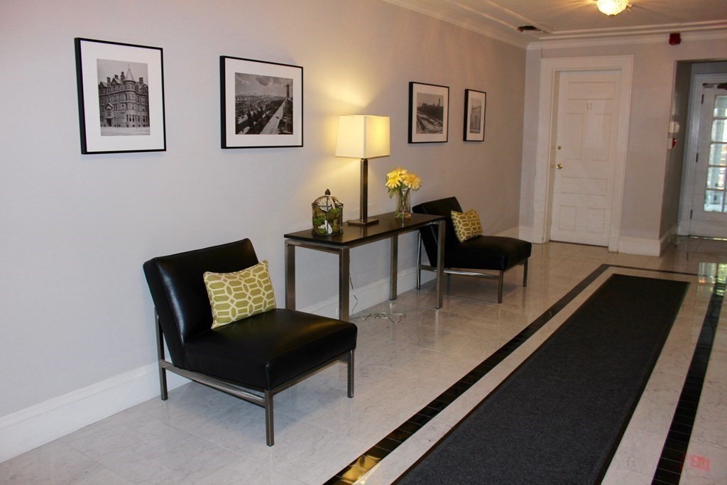 239 Commonwealth Ave, Back Bay