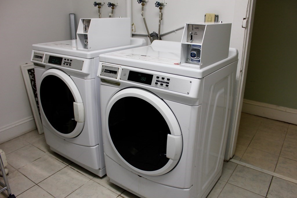 239 Commonwealth Ave, Back Bay