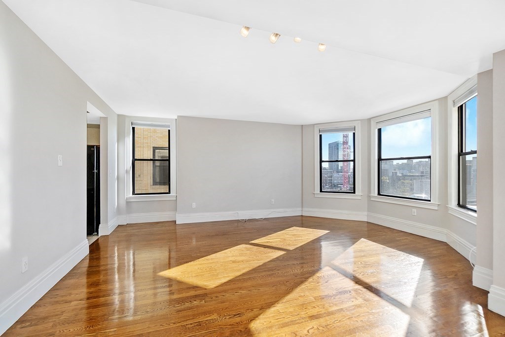 390 Commonwealth Ave, Back Bay