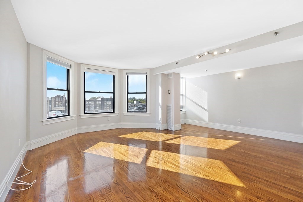 390 Commonwealth Ave, Back Bay