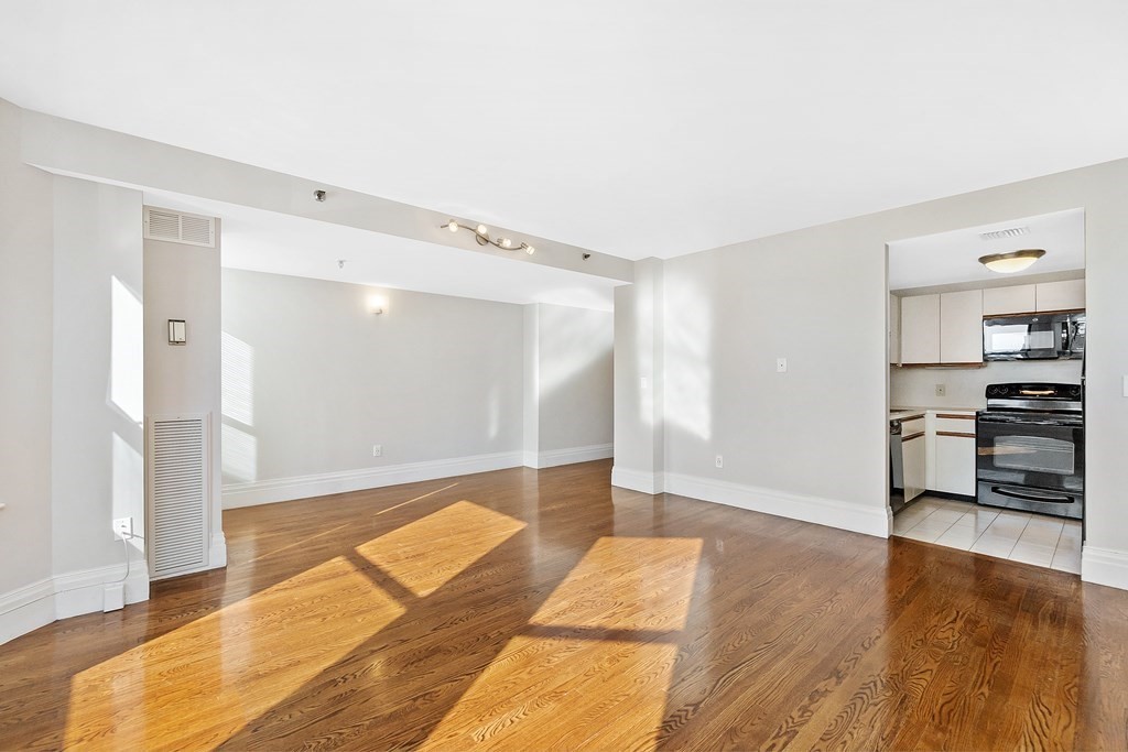 390 Commonwealth Ave, Back Bay