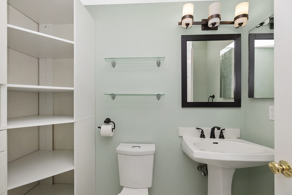 390 Commonwealth Ave, Back Bay