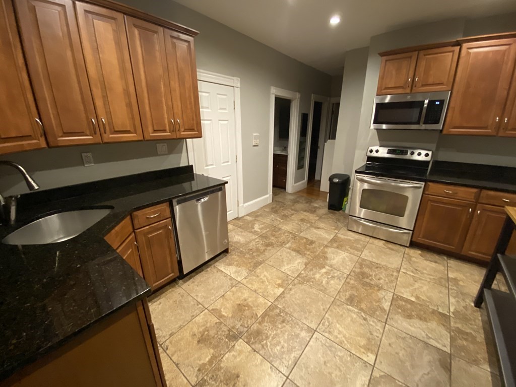 422 Hanover St, North End