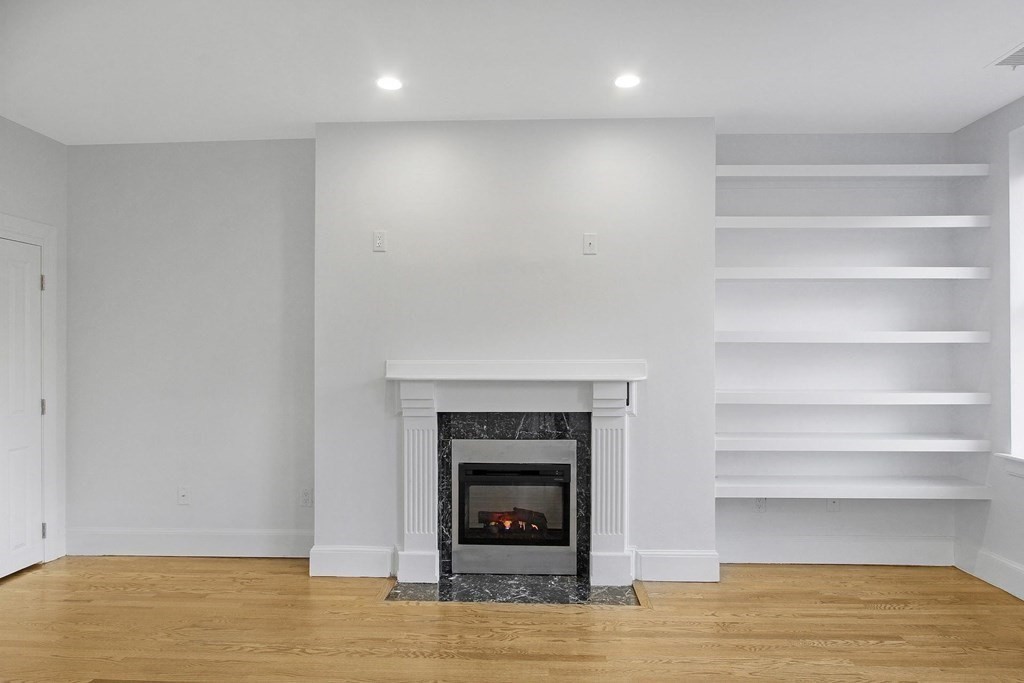 140 Boylston St, Midtown