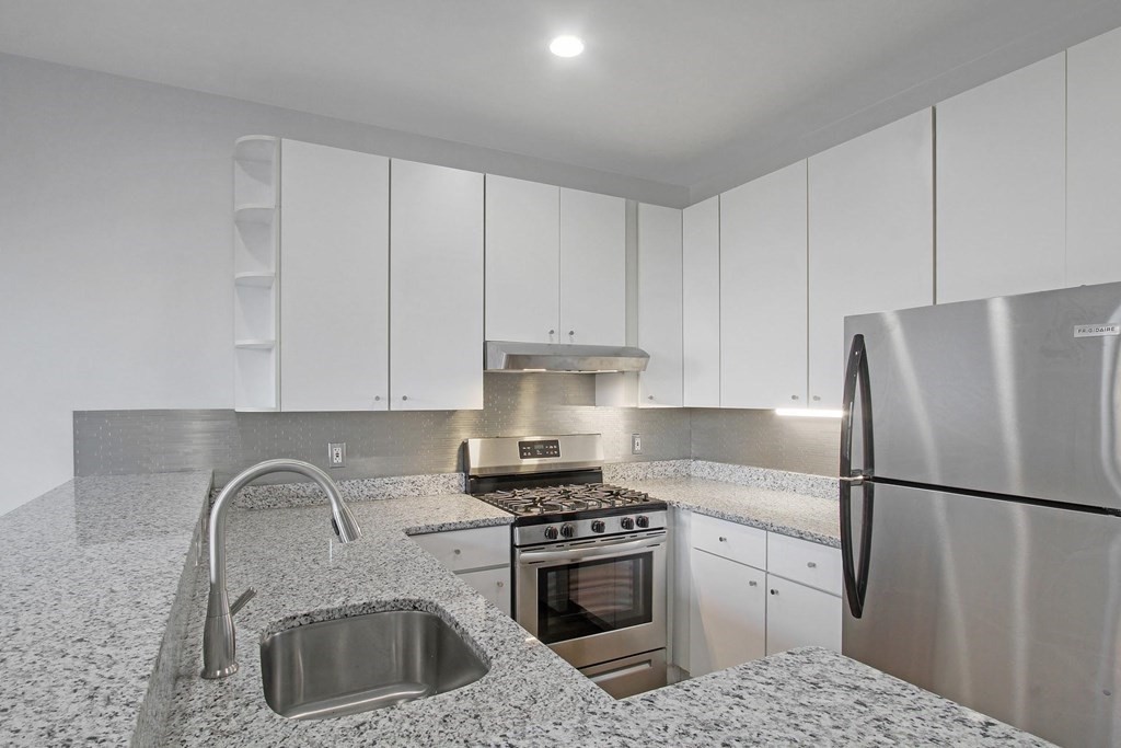 140 Boylston St, Midtown