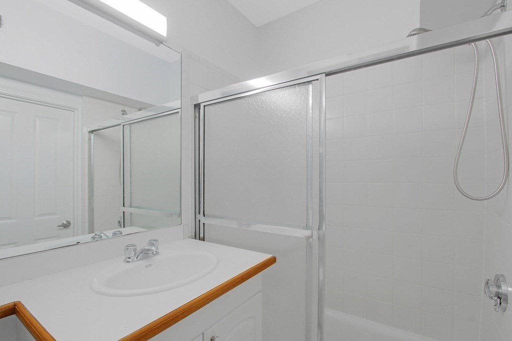 140 Boylston St, Midtown