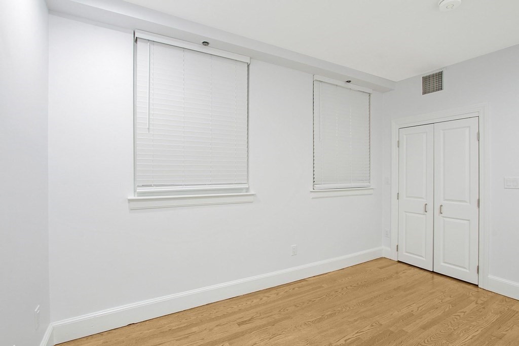 140 Boylston St, Midtown