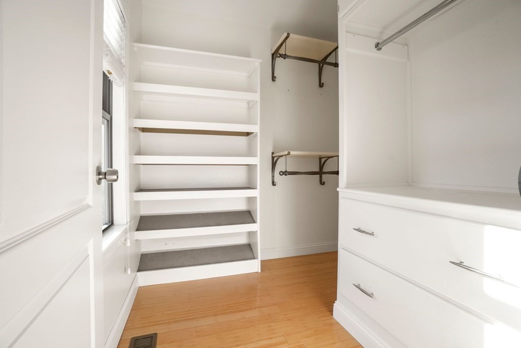 156 O St, South Boston