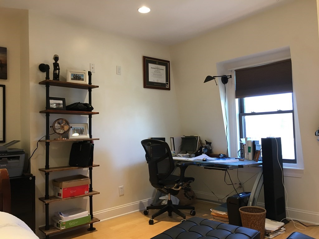 156 O St, South Boston