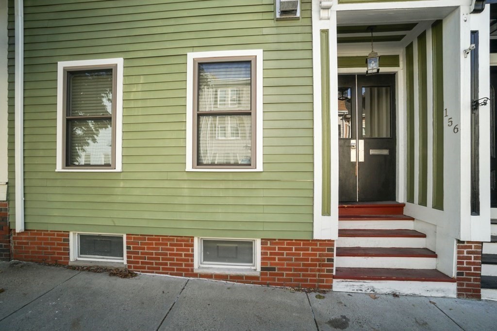 156 O St, South Boston