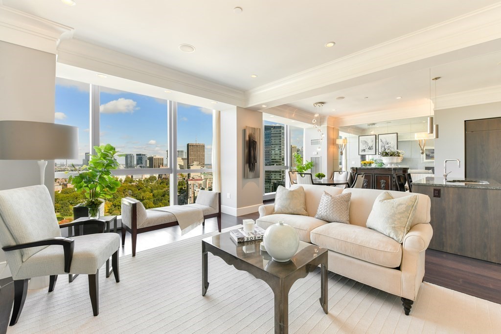 110 Stuart St, Midtown