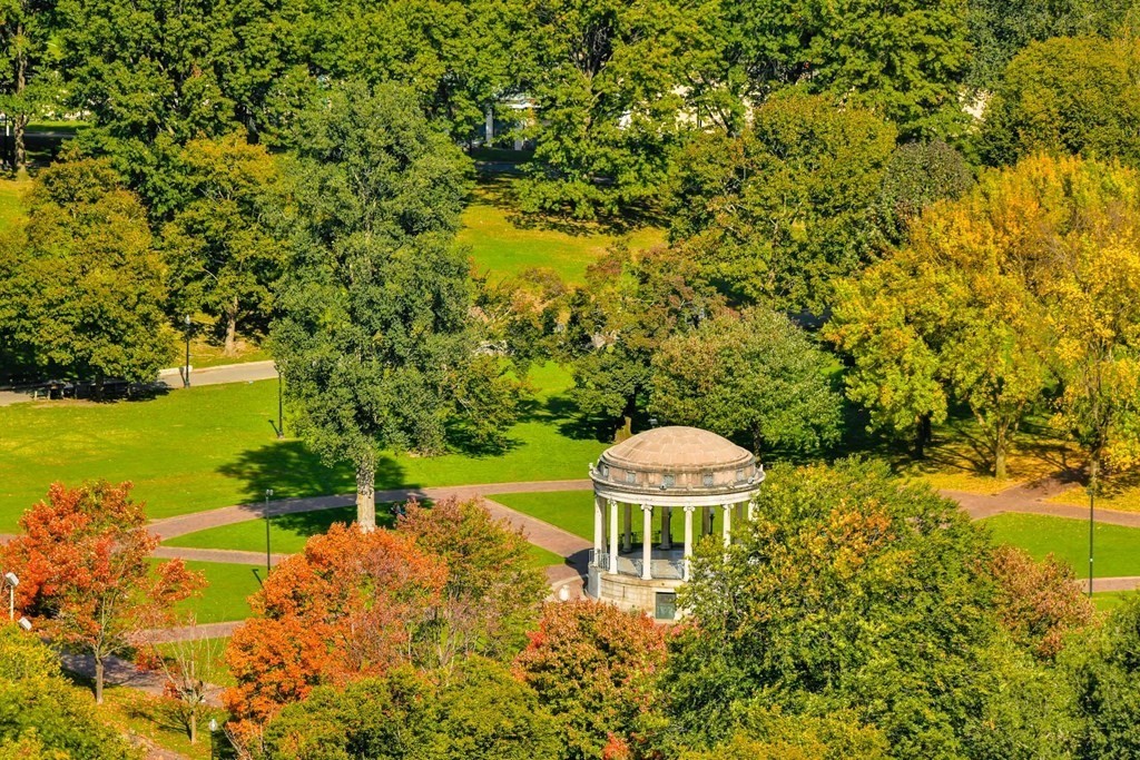 110 Stuart St, Midtown