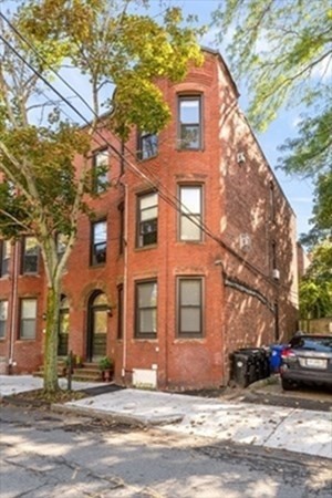 120 Brook St, Brookline Village