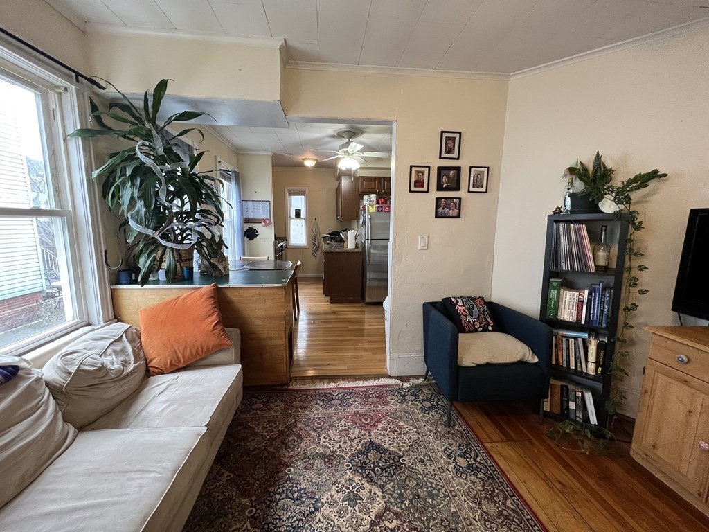 12 14 Hancock St, Davis Square