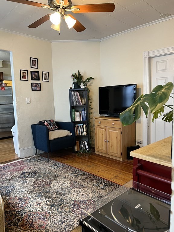 12 14 Hancock St, Davis Square