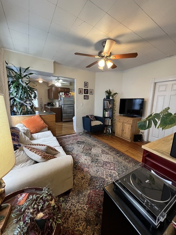 12 14 Hancock St, Davis Square