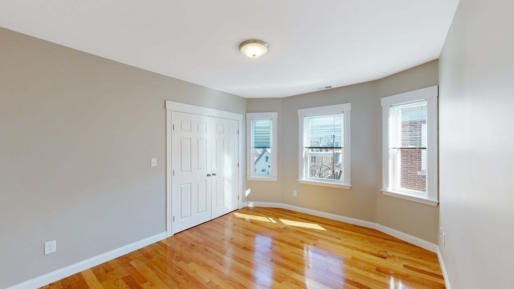 25 Main St, Magoun Square