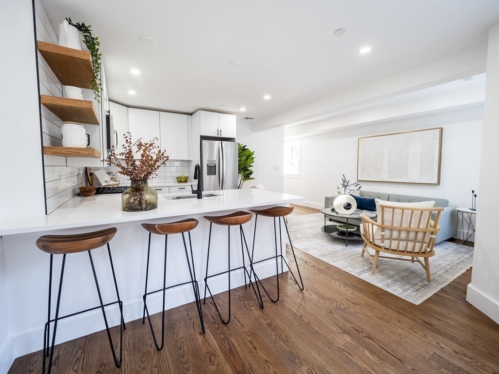 333 Maverick St, East Boston