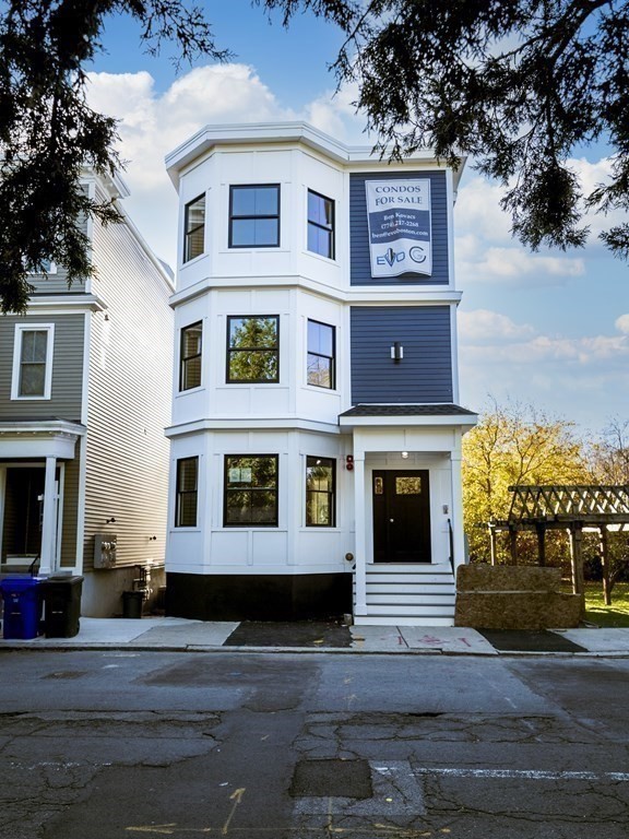 333 Maverick St, East Boston