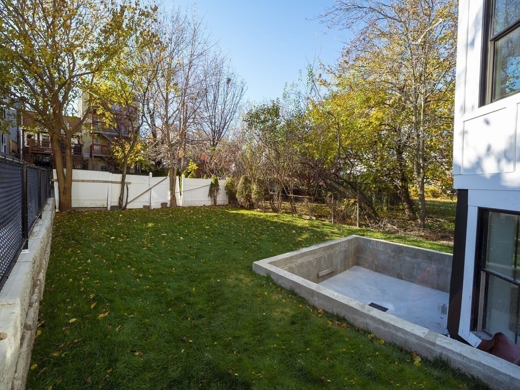 333 Maverick St, East Boston