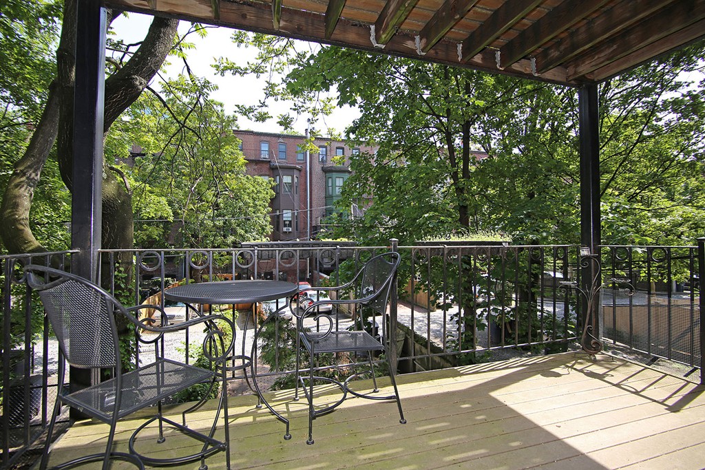 211 Newton St, South End