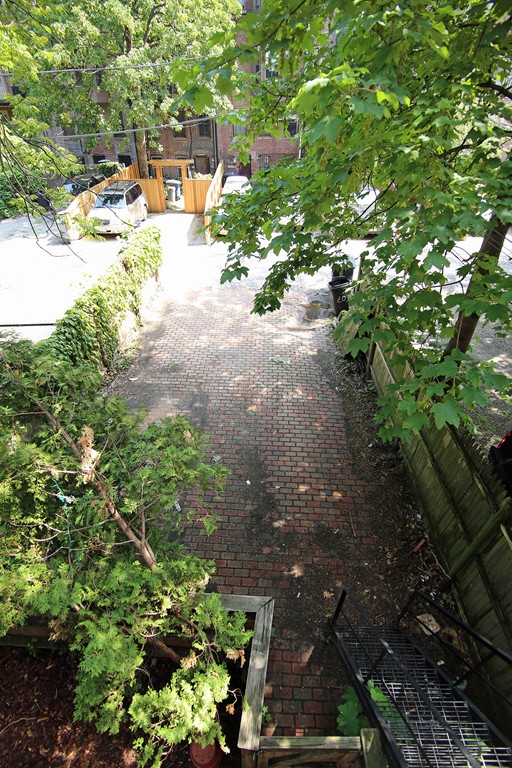 211 Newton St, South End