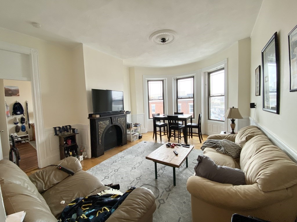 1451 Tremont St, Mission Hill