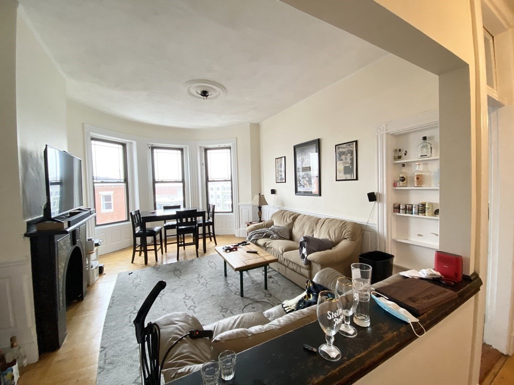 1451 Tremont St, Mission Hill