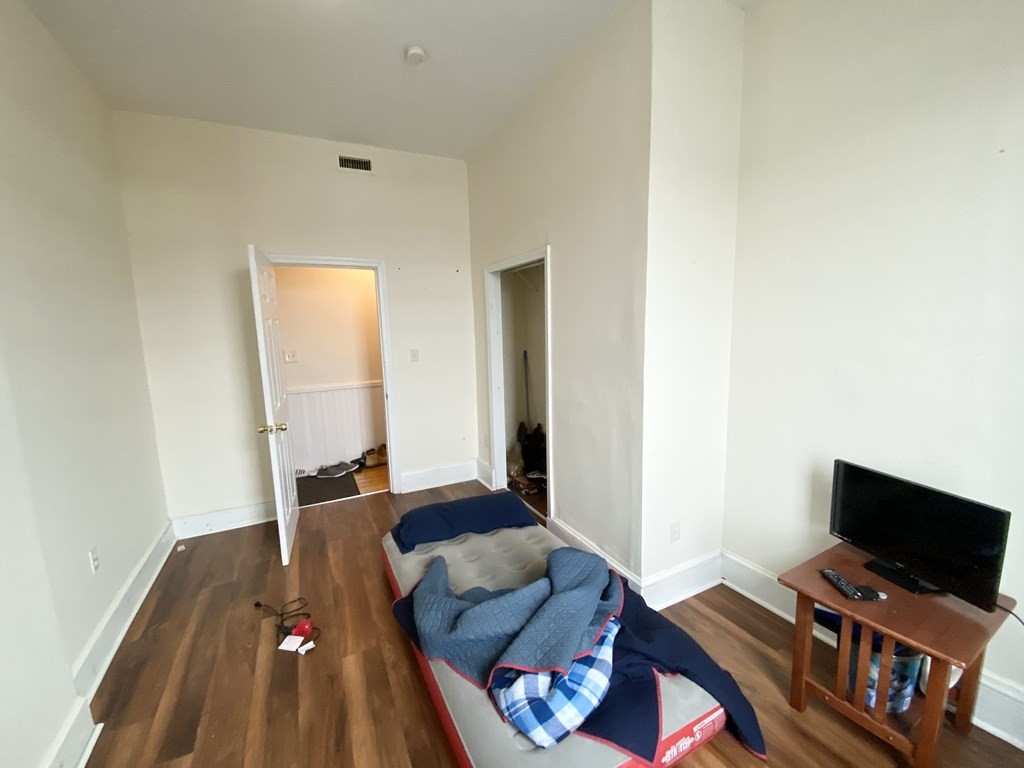 1451 Tremont St, Mission Hill