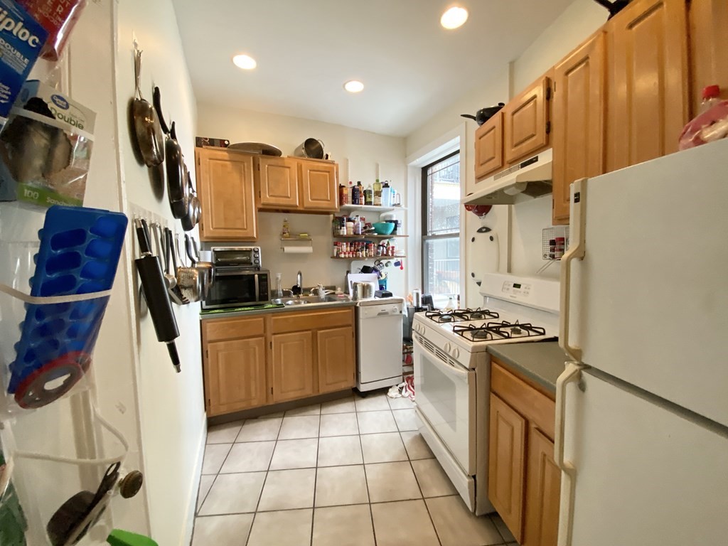 1451 Tremont St, Mission Hill