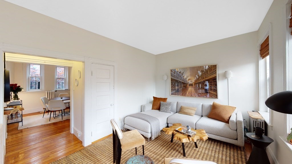 81 West Cedar St, Beacon Hill