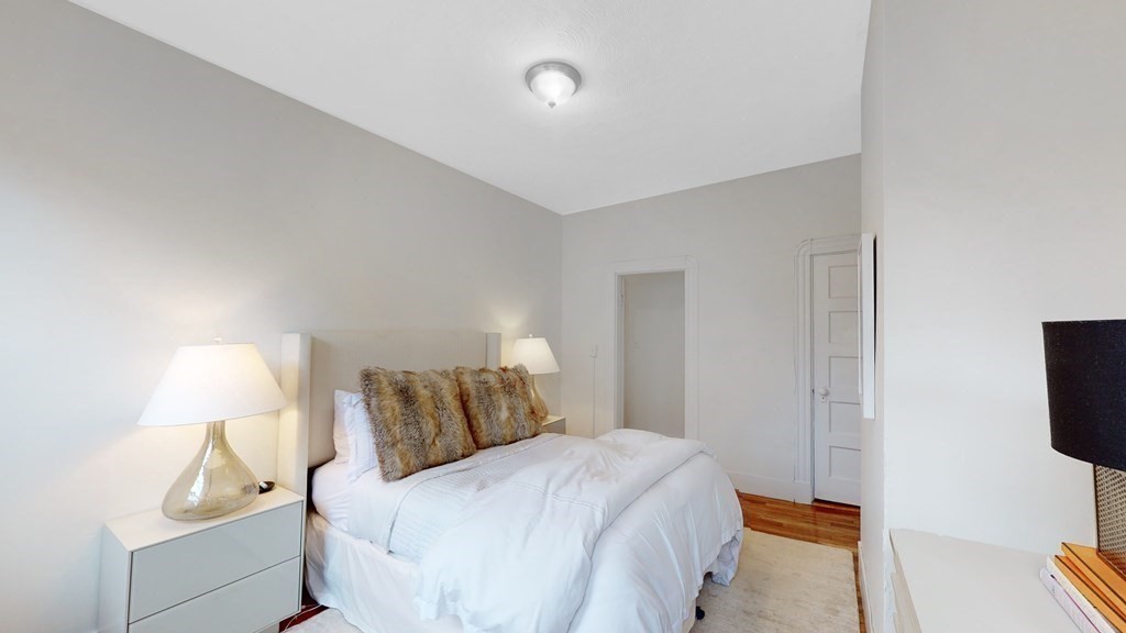 81 West Cedar St, Beacon Hill