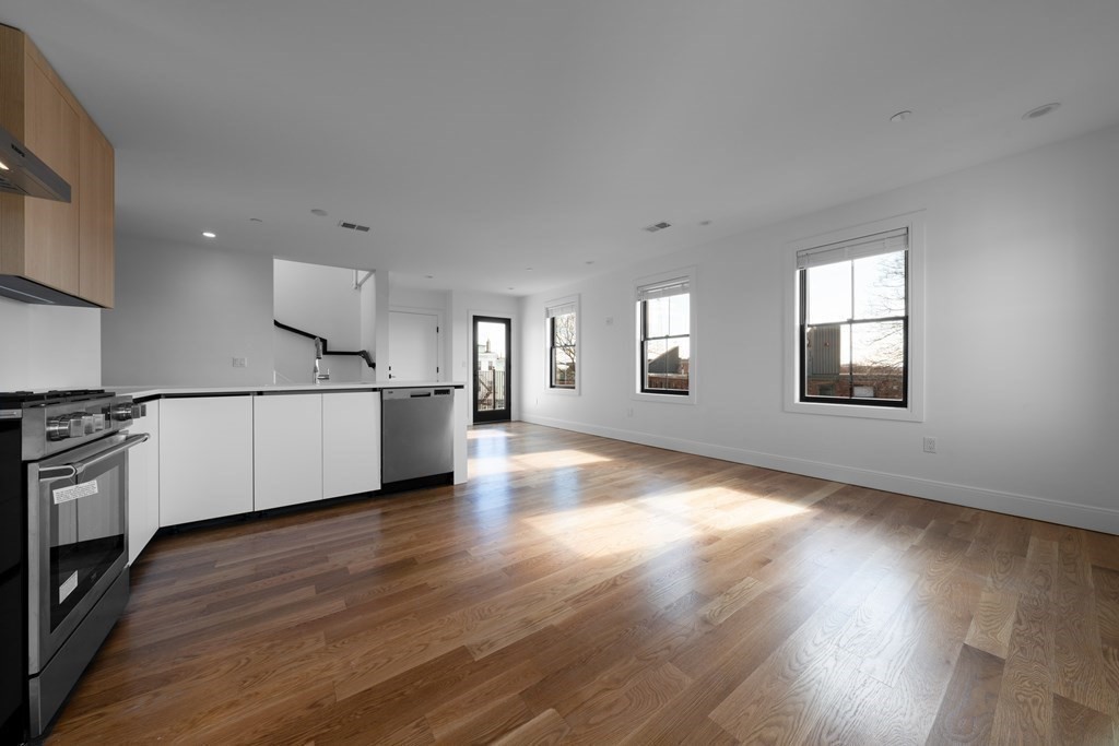 332 East 8th St, South Boston