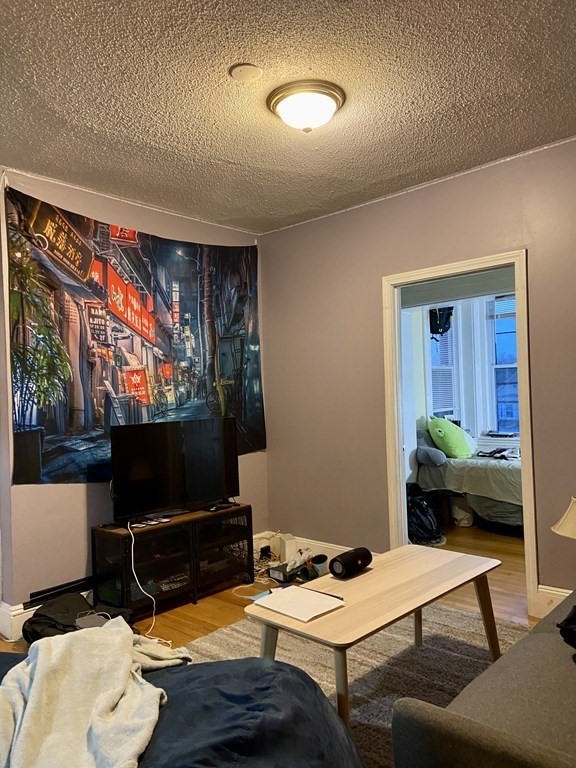 50 Chester St, Allston