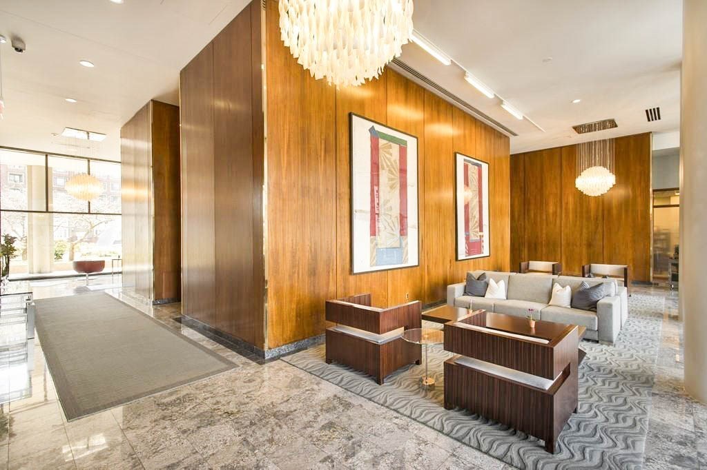 85 India Row, Waterfront